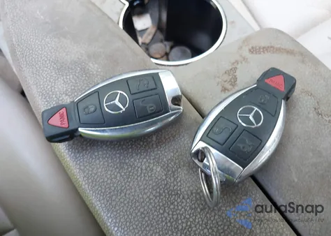 2011 Mercedes-Benz C 300 Luxury/Sport from USA, damaged, VIN WDDGF5EB2BR170465